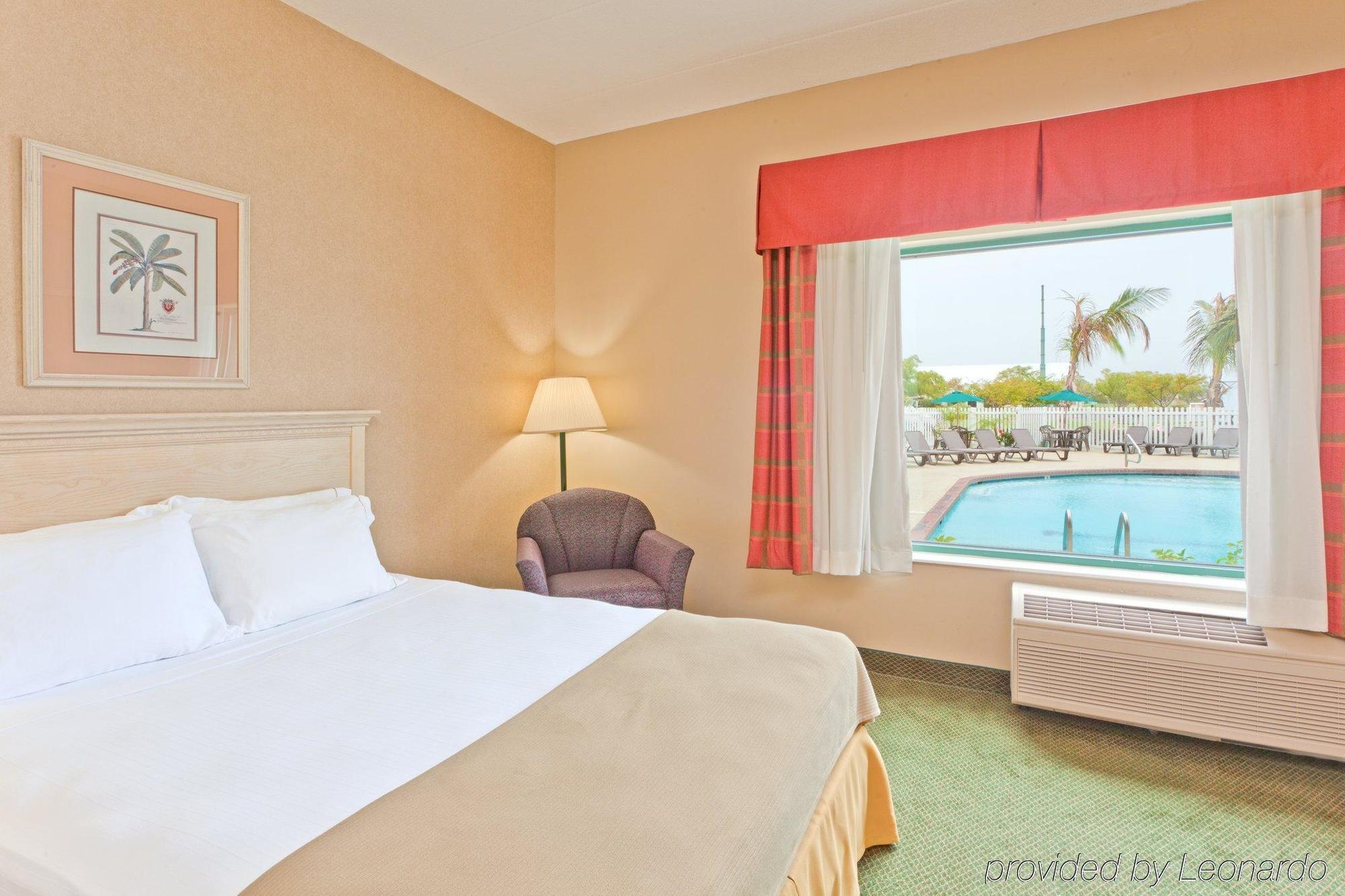 Holiday Inn Express & Suites - Ocean City, An Ihg Hotel Room photo